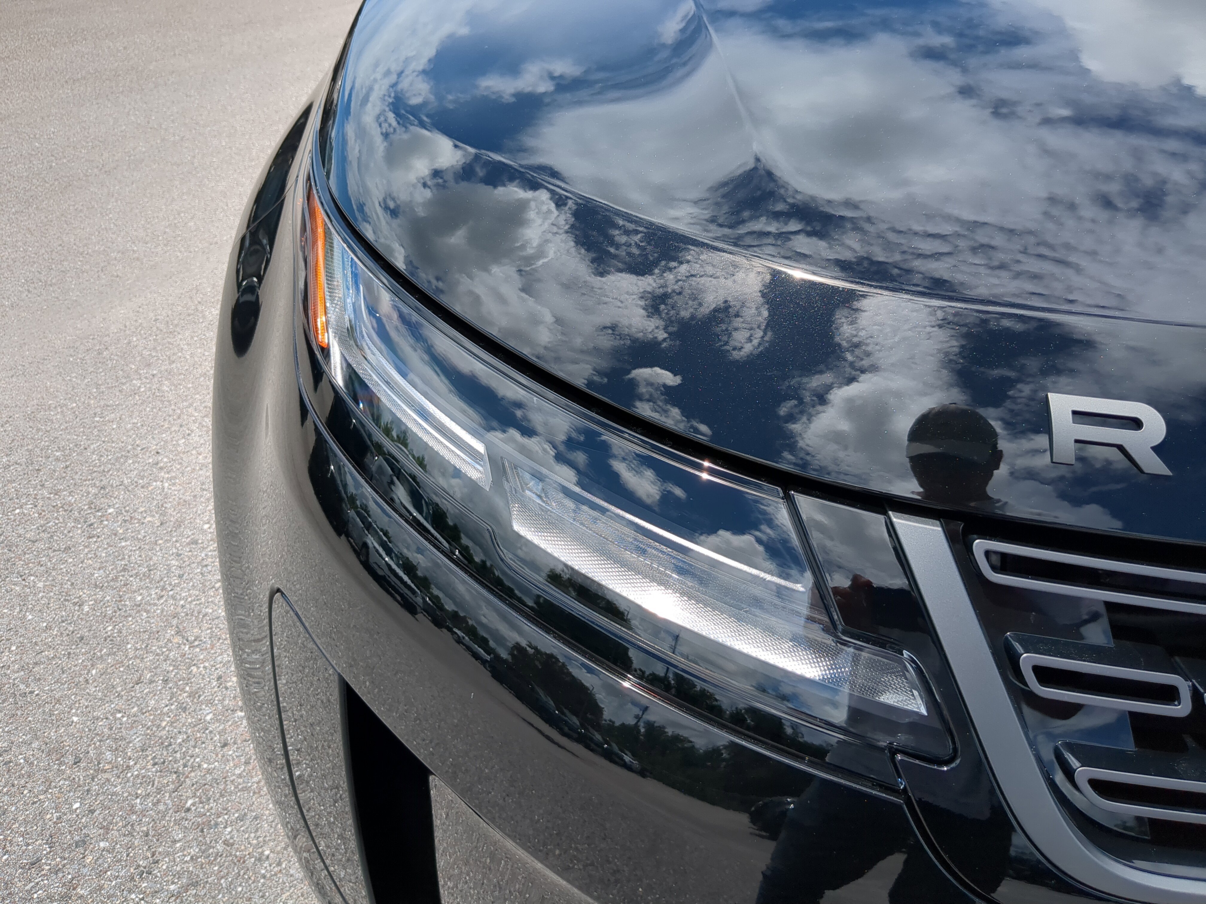 New 2026 Land Rover Range Rover Evoque S image 8