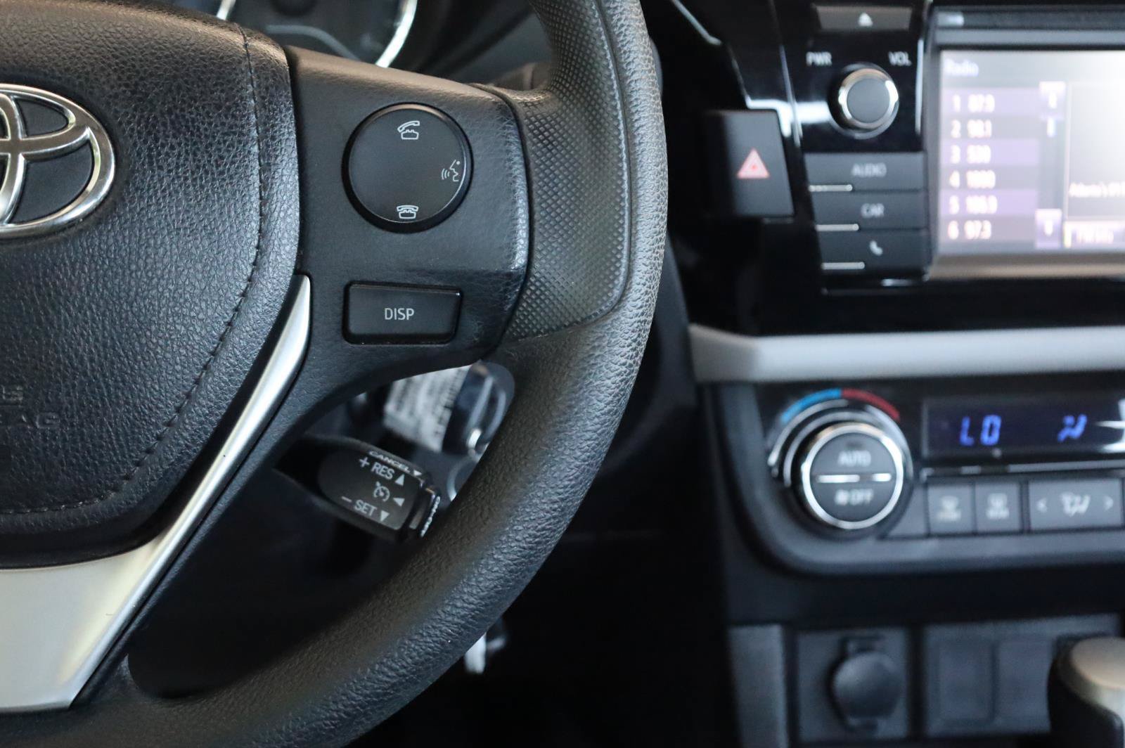 Used 2014 Toyota Corolla LE FWD image 34
