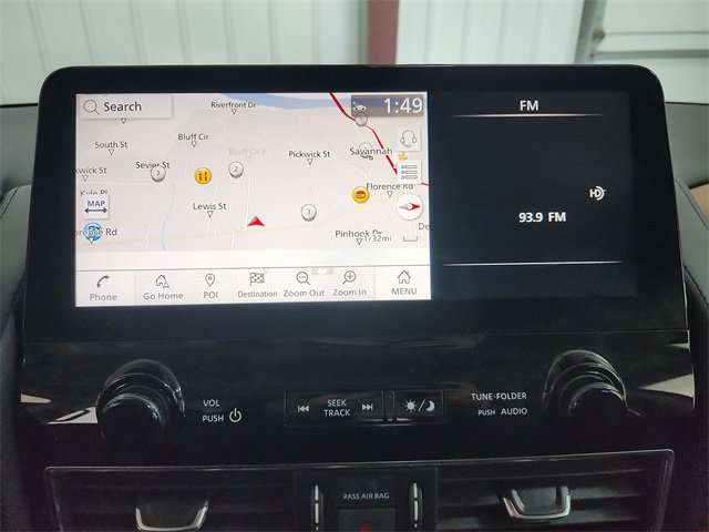 Used 2023 Nissan Armada SL w/ Captain's Chairs Package image 31