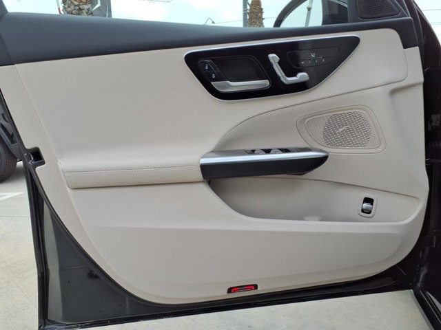 New 2025 Mercedes-Benz C 300 4MATIC Sedan image 12