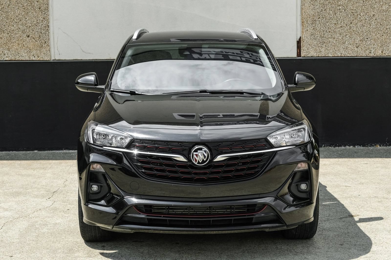 Used 2023 Buick Encore GX Select w/ Sport Touring Package FWD image 4