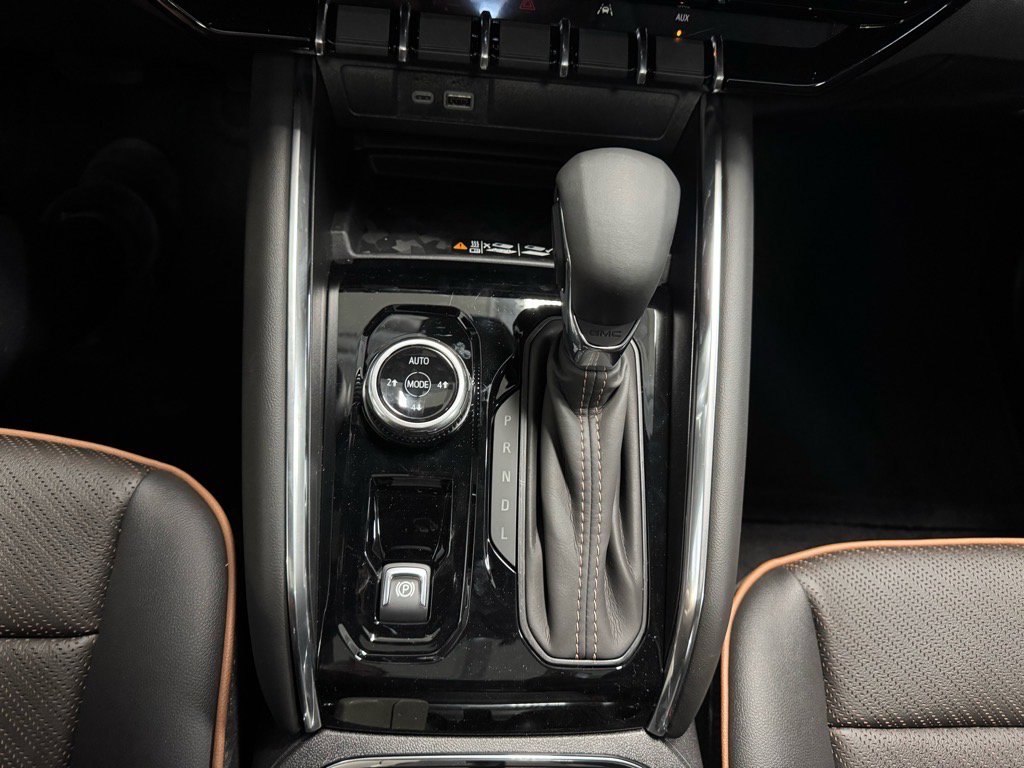 New 2026 GMC Canyon AT4 w/ Technology Plus Package image 21