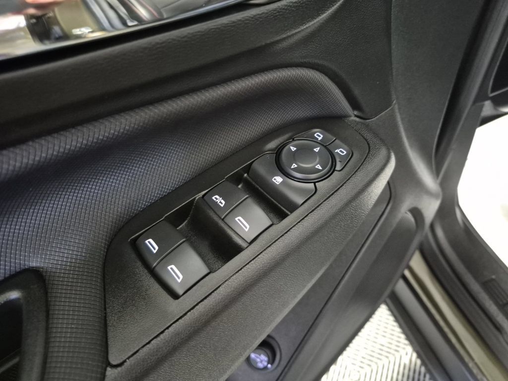 Certified 2024 Chevrolet Equinox RS w/ RS Leather Package FWD image 7