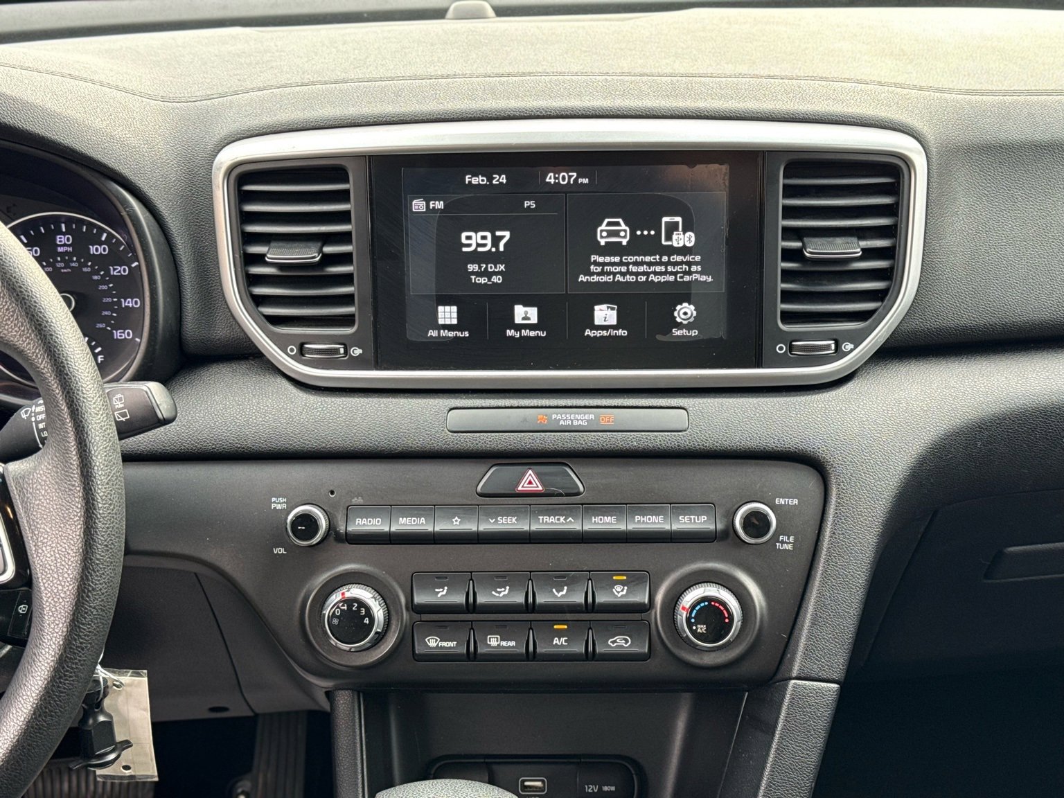 Used 2020 Kia Sportage LX image 18