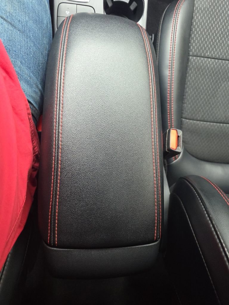 Used 2025 Ford Escape ST-Line w/ Equipment Group 301A image 26