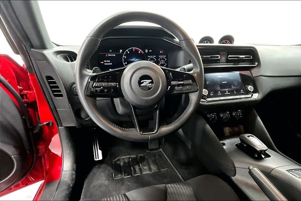 Used 2025 Nissan Z Sport w/ Floor Mat Package image 7