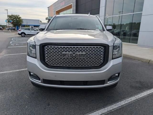 Used 2015 GMC Yukon Denali w/ Premium Package AWD/4WD image 3