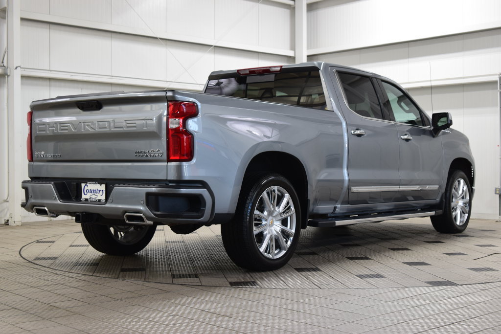 Used 2026 Chevrolet Silverado 1500 High Country w/ High Country Premium Package AWD/4WD image 8