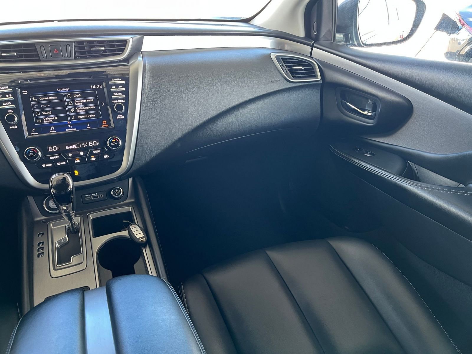 Used 2023 Nissan Murano SV image 35