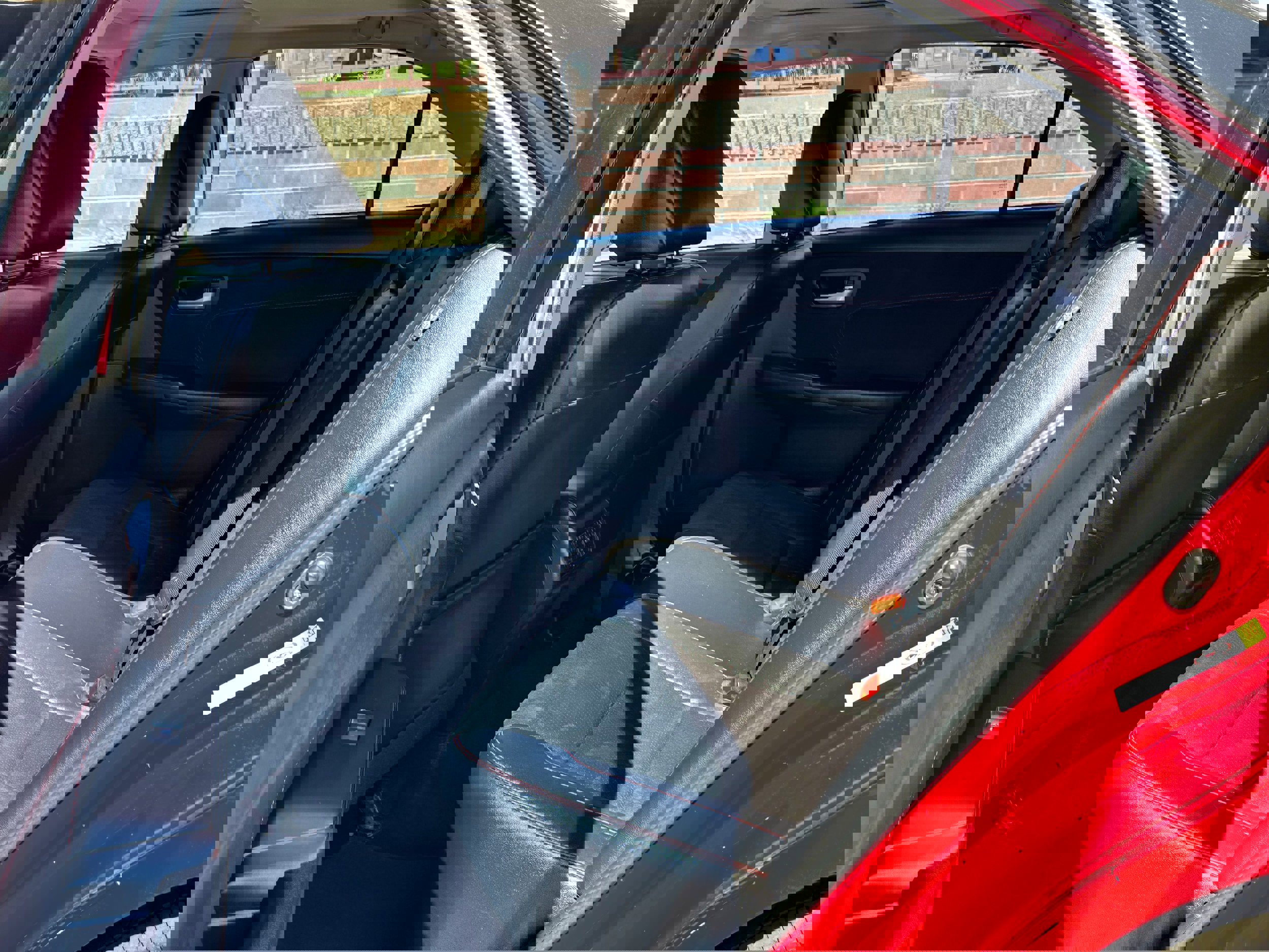 Used 2015 Toyota Camry XSE image 7