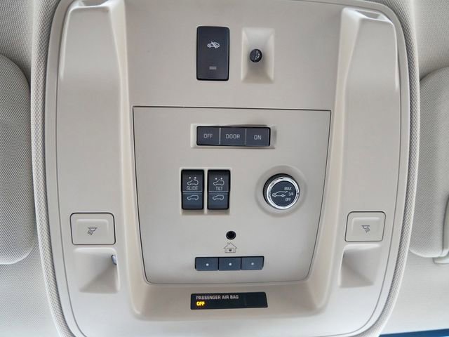 Used 2015 GMC Yukon Denali w/ Open Road Package AWD/4WD image 24