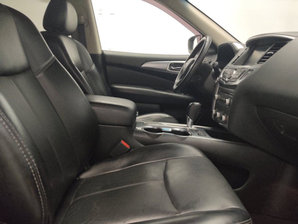 Used 2020 Nissan Pathfinder SL FWD image 21