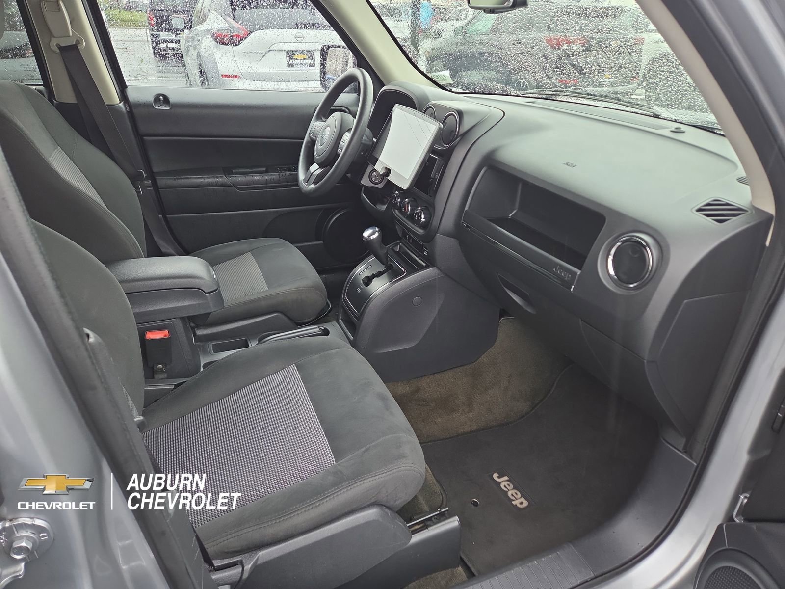 Used 2017 Jeep Patriot Sport w/ Power Value Group FWD image 16