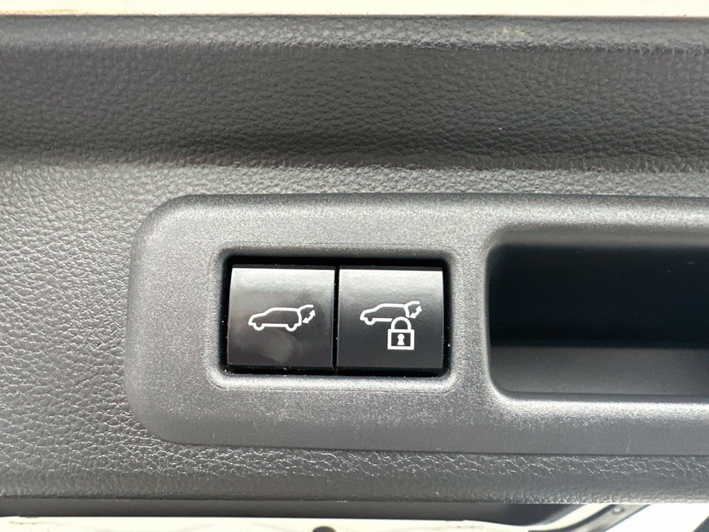 Used 2023 Toyota Sequoia Limited AWD/4WD image 31