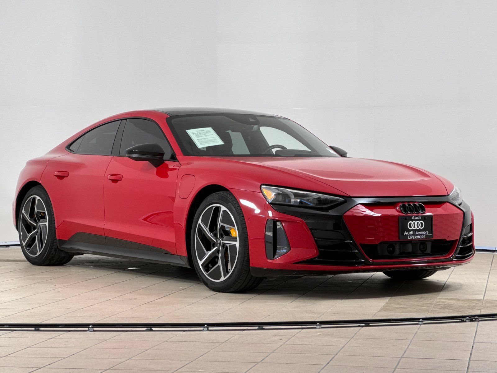 Used 2023 Audi RS e-tron GT w/ Carbon Performance Package AWD/4WD image 8