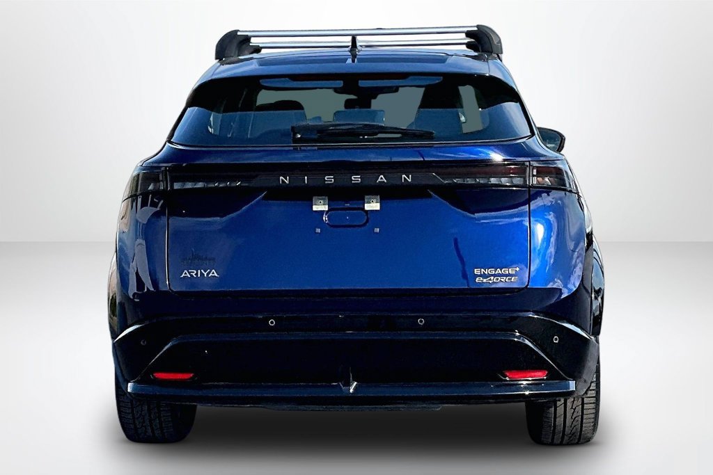 Used 2023 Nissan Ariya AWD image 7