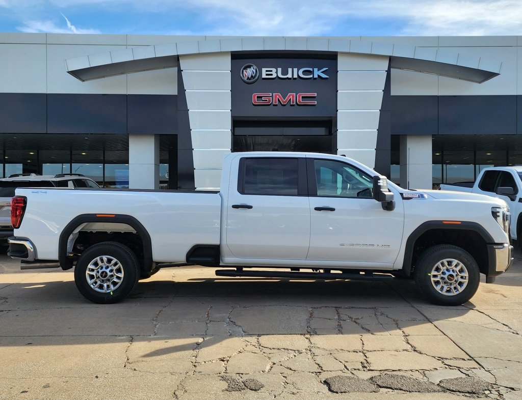 New 2026 GMC Sierra 2500 Pro image 2