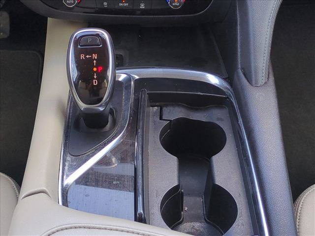 Used 2021 Buick Enclave Essence FWD image 12