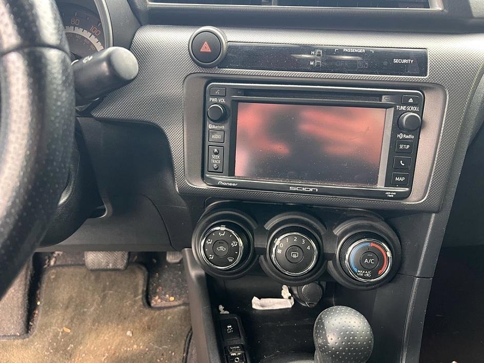 Used 2015 Scion tC image 8