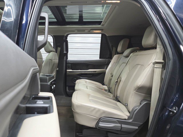 Used 2021 Ford Expedition Max Limited AWD/4WD image 18