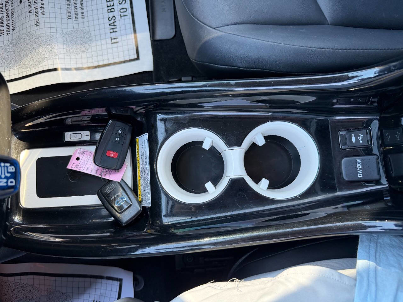 Used 2016 Toyota Prius Four w/ Advanced Technology Package FWD image 26