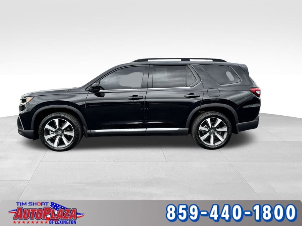 Used 2025 Honda Pilot Elite image 6