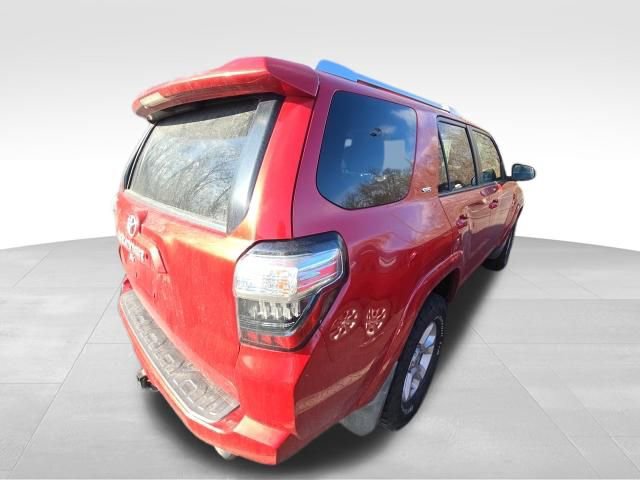 Used 2016 Toyota 4Runner SR5 Premium w/ Four Season Floor Mat Package image 8