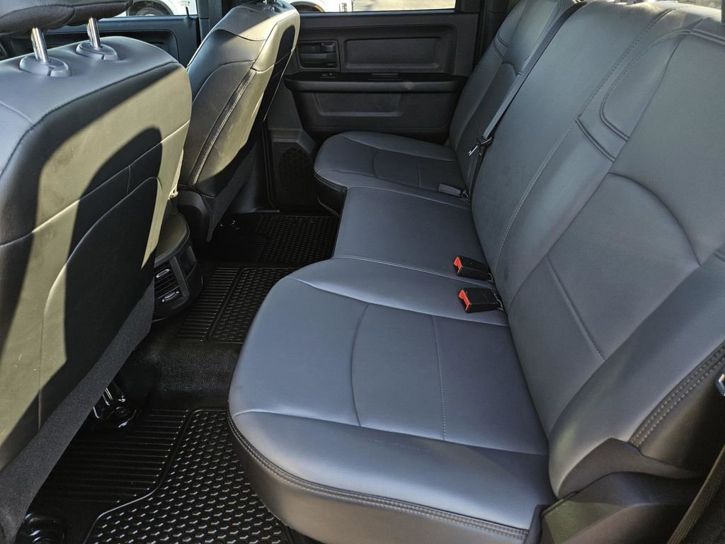 Used 2024 RAM 2500 Tradesman w/ Chrome Appearance Group image 27