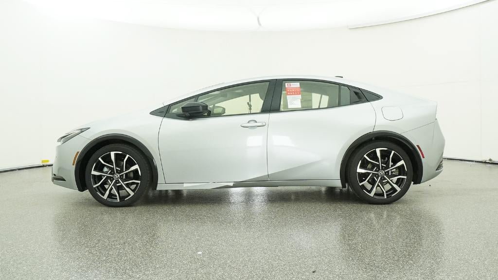 New 2026 Toyota Prius Plug-In Hybrid FWD image 19
