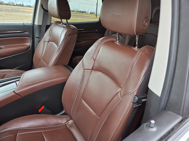 Used 2021 Buick Enclave Avenir w/ Avenir Technology Package AWD/4WD image 11