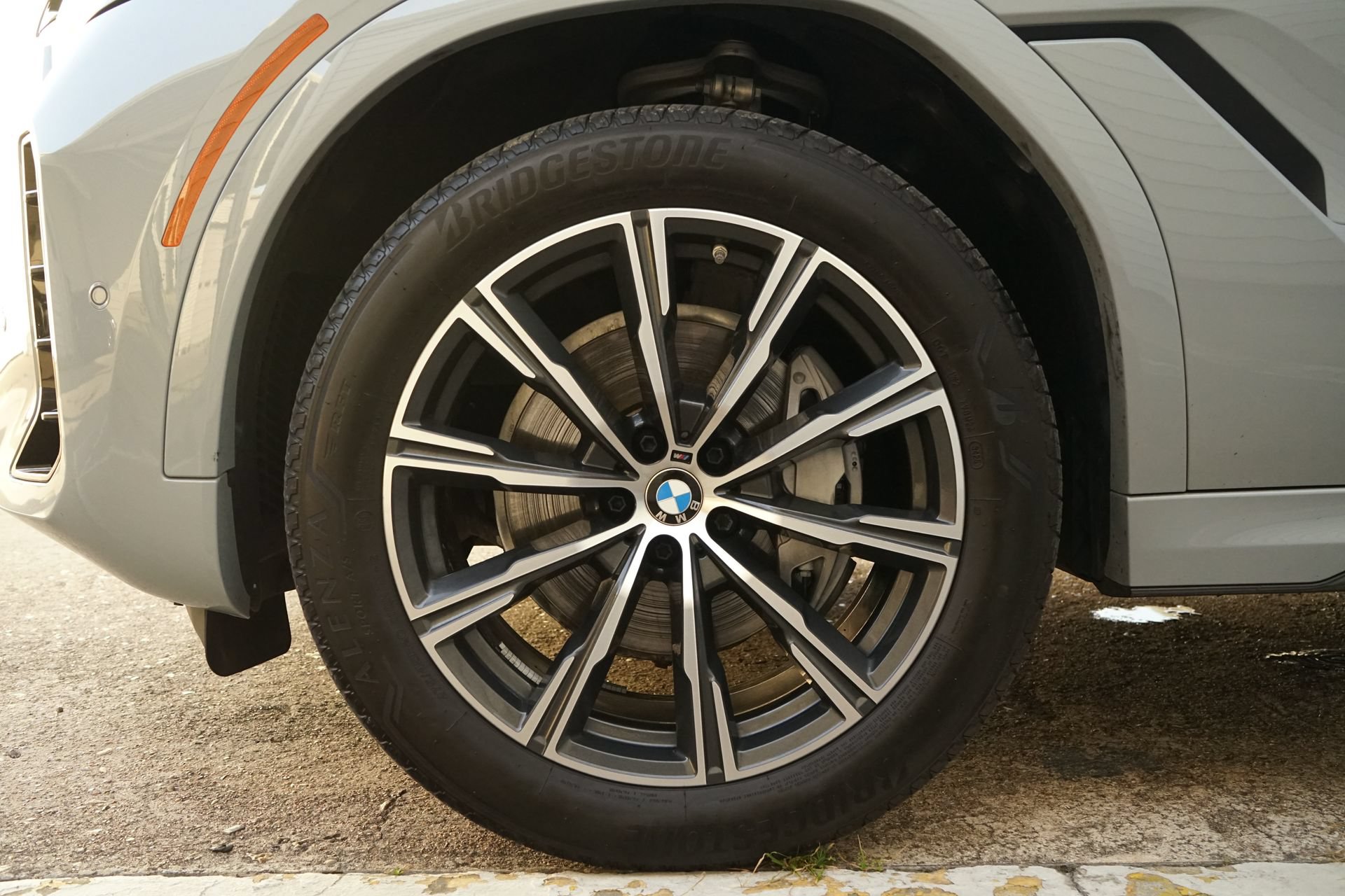 Used 2026 BMW X6 xDrive40i AWD/4WD image 26