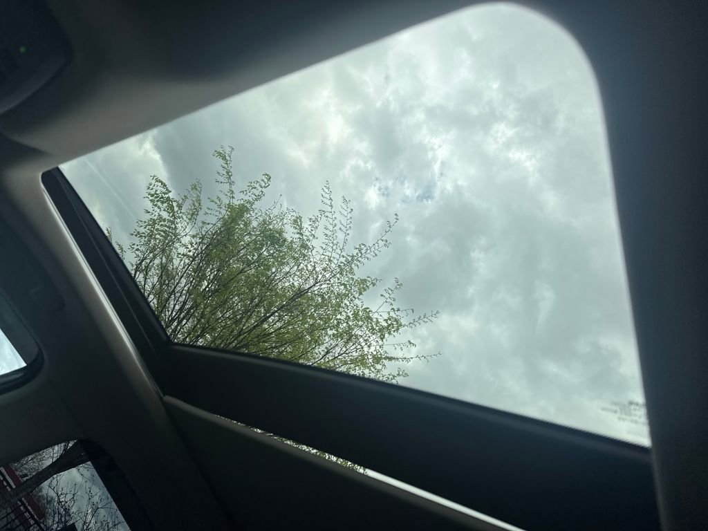 Certified 2025 Nissan Rogue SV w/ SV Premium Package image 19