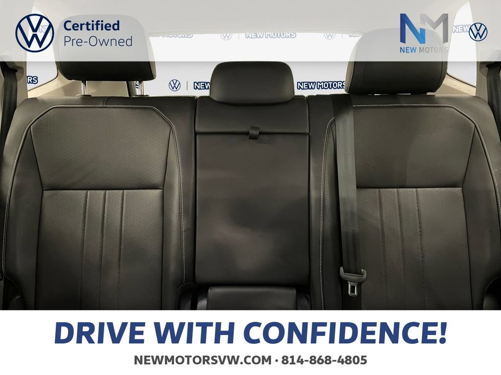 Used 2023 Volkswagen Tiguan SE w/ Panoramic Sunroof Package AWD/4WD image 13