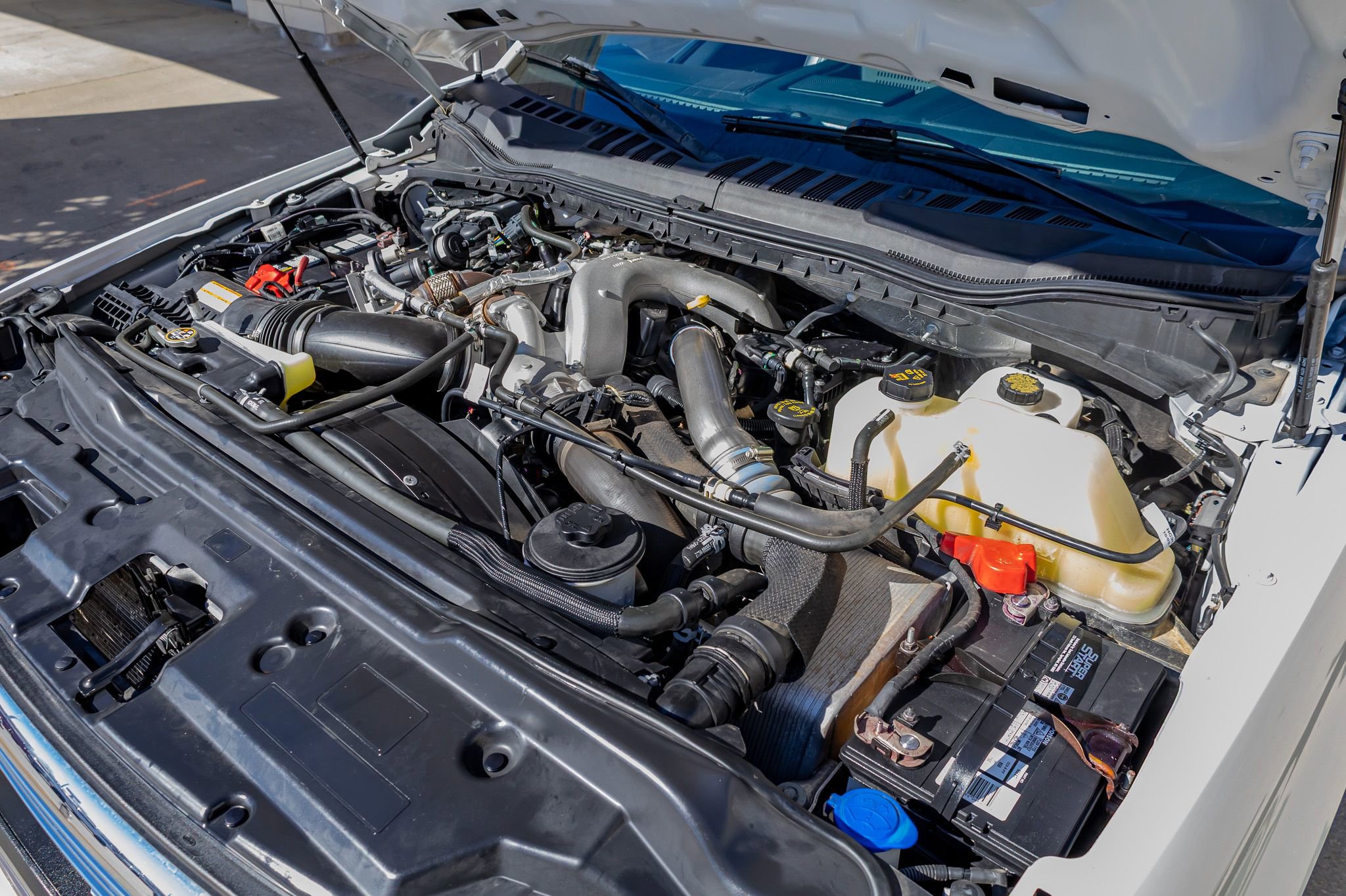 Used 2022 Ford F350 Platinum w/ FX4 Off-Road Package image 36