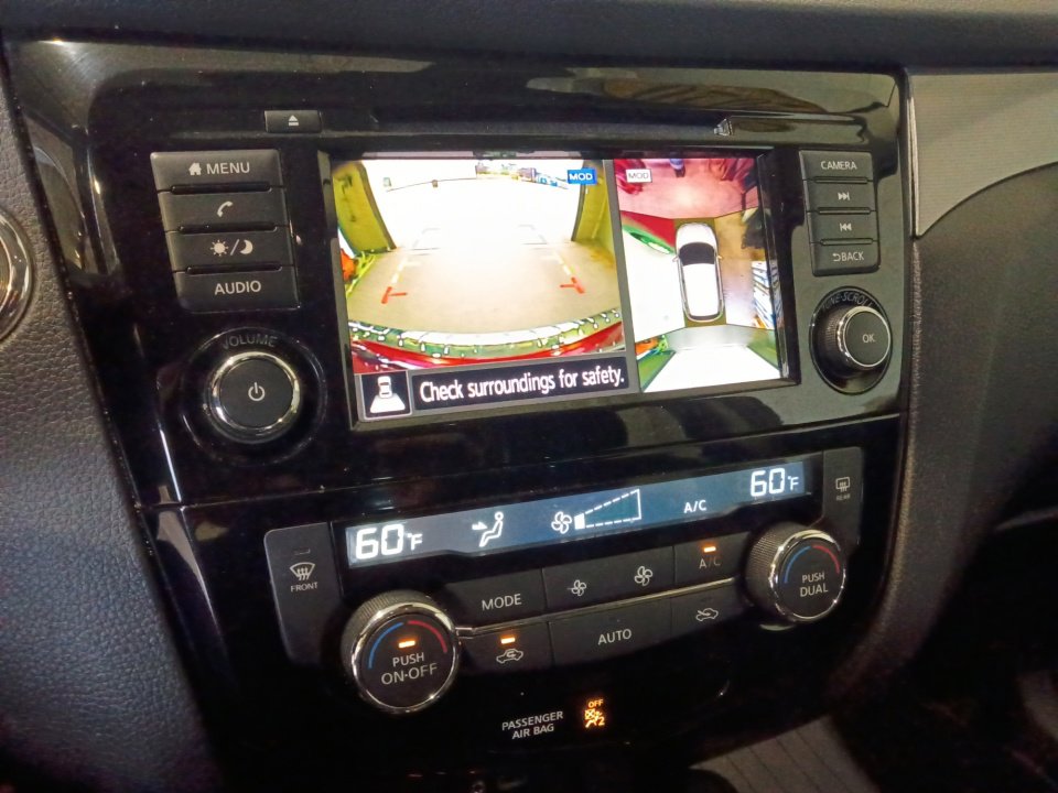 Used 2020 Nissan Rogue Sport SV w/ Technology Package FWD image 23