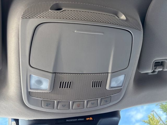 Used 2024 Ford Expedition XLT AWD/4WD image 27