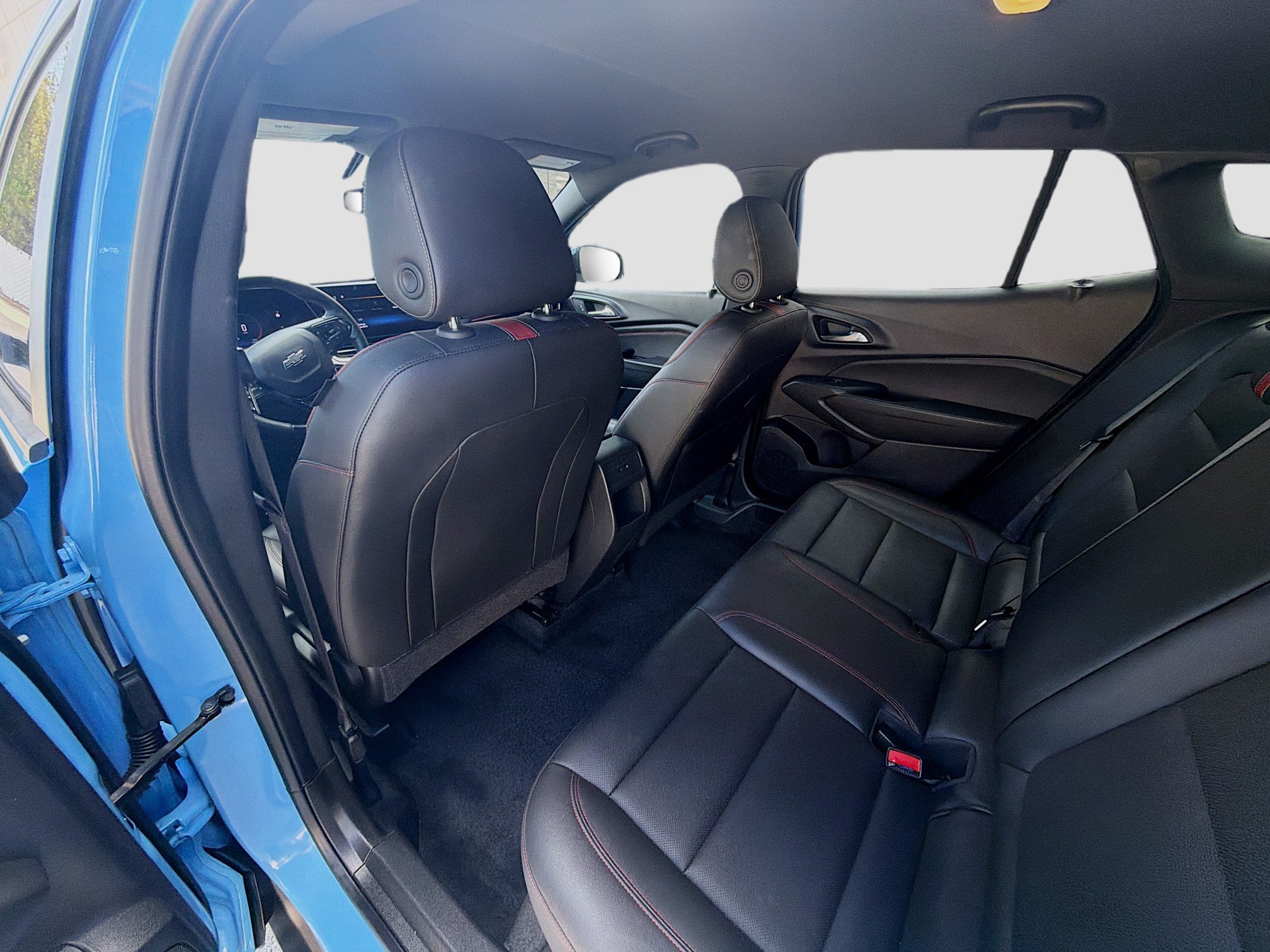 Used 2024 Chevrolet Trax RS FWD image 21