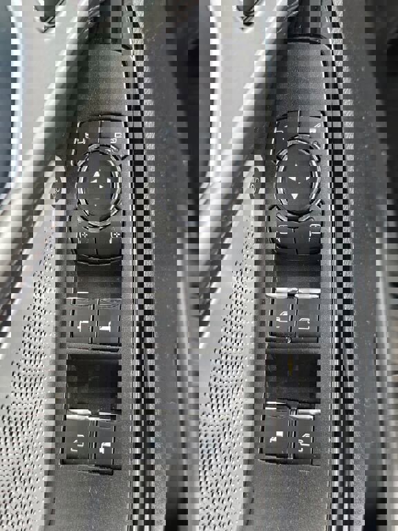 Used 2021 Ford Explorer Platinum w/ Equipment Group 601A image 25