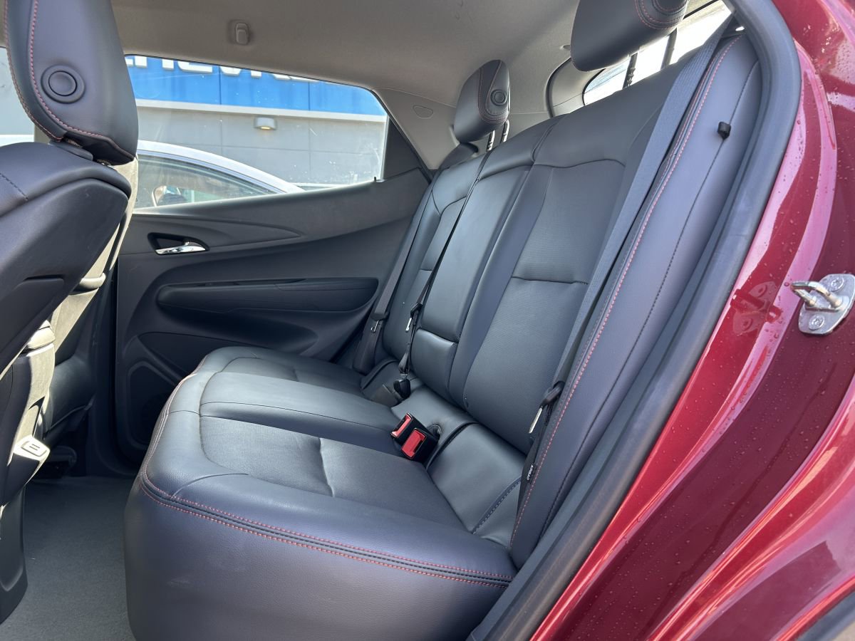 Used 2017 Chevrolet Bolt Premier w/ Driver Confidence II Package image 13