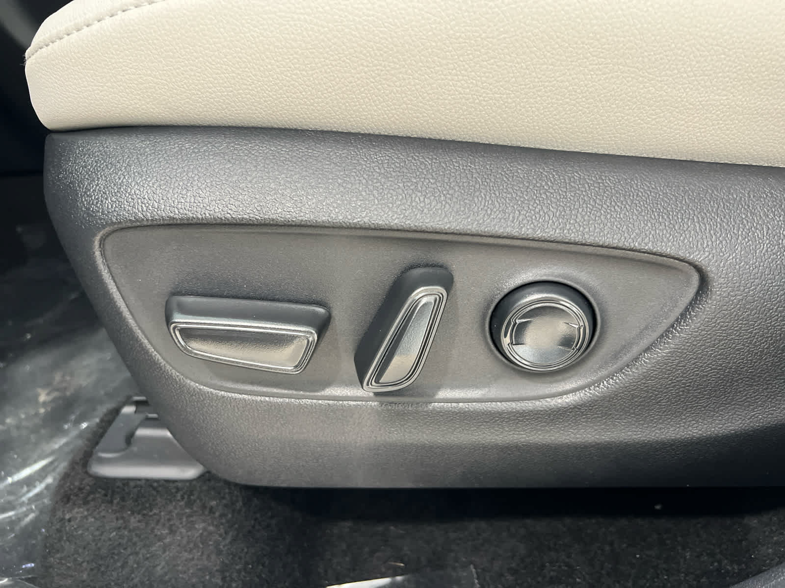 New 2026 Toyota Grand Highlander AWD image 17