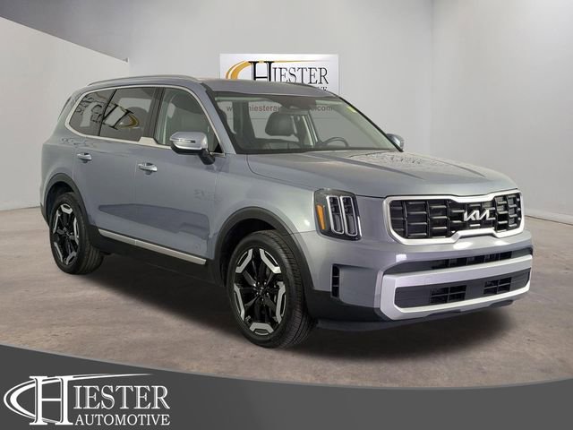 Used 2025 Kia Telluride S image 1