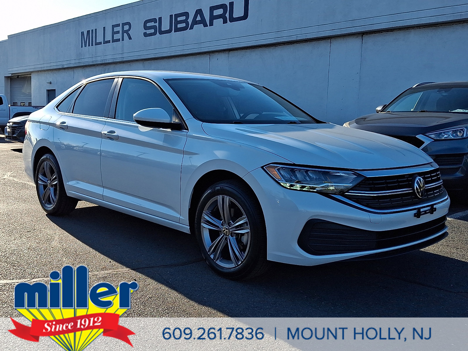 Used 2023 Volkswagen Jetta SE FWD image 1