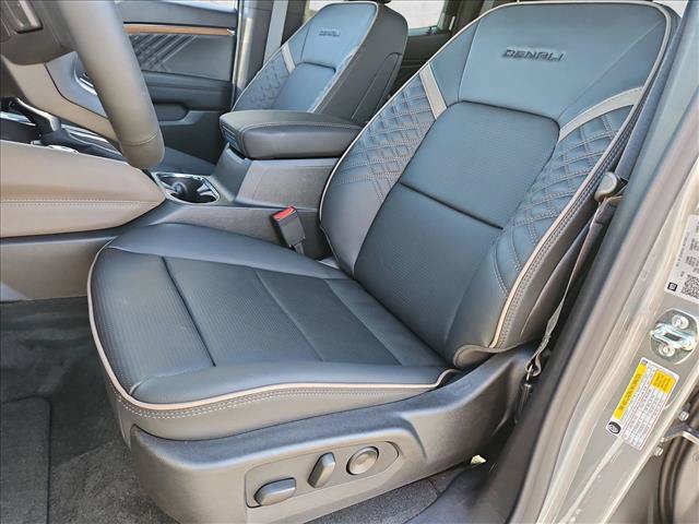 New 2026 GMC Canyon Denali AWD/4WD image 4