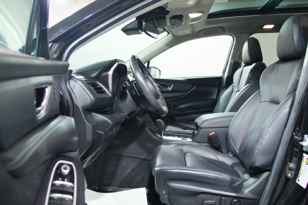Used 2024 Subaru Ascent Limited w/ Technology Package AWD/4WD image 5