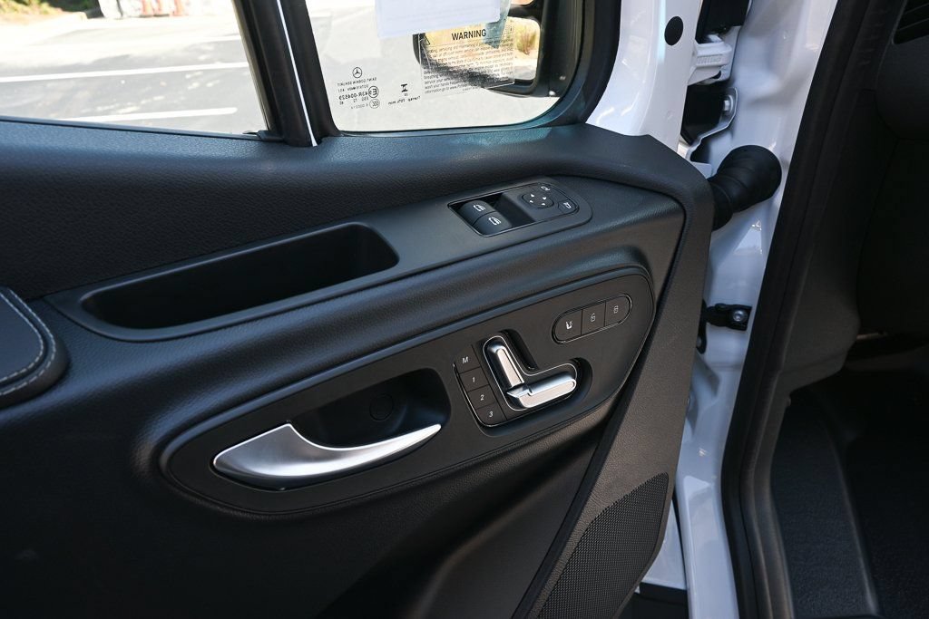 Used 2026 Mercedes-Benz Sprinter 4500 image 8