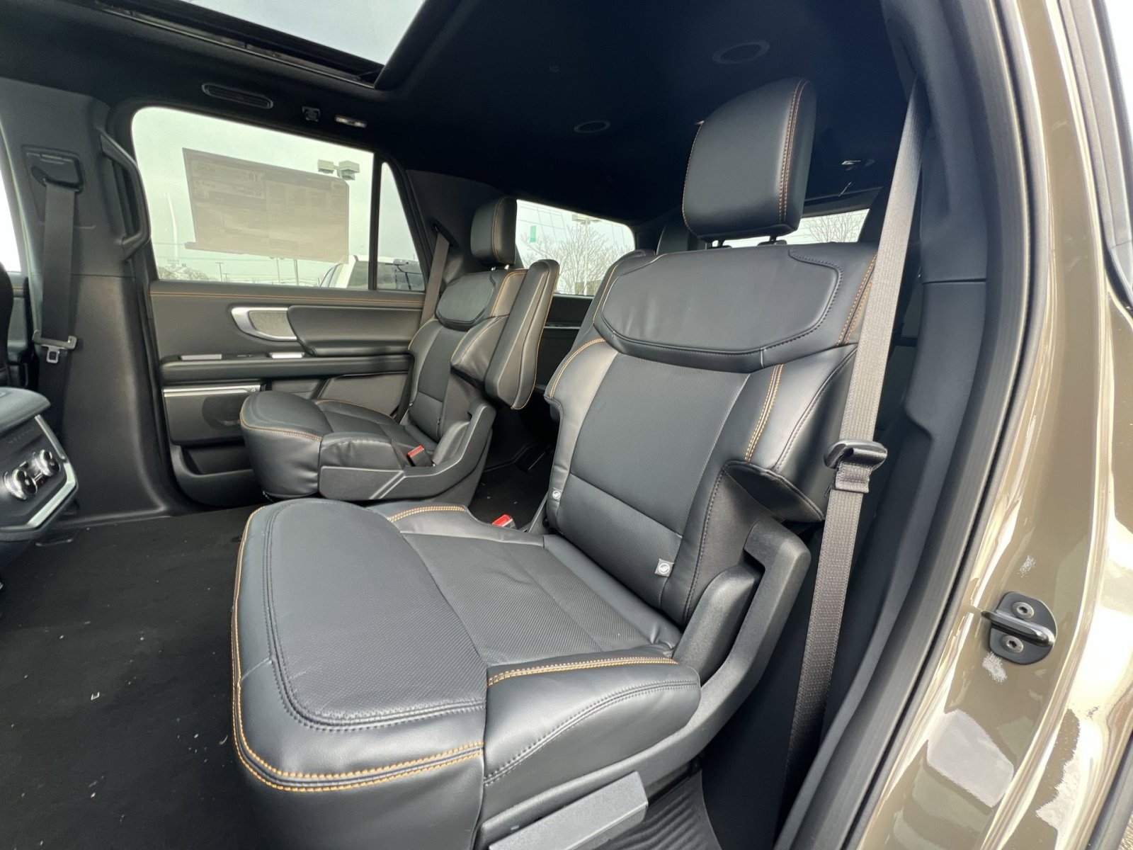 New 2026 Ford Expedition Tremor image 25