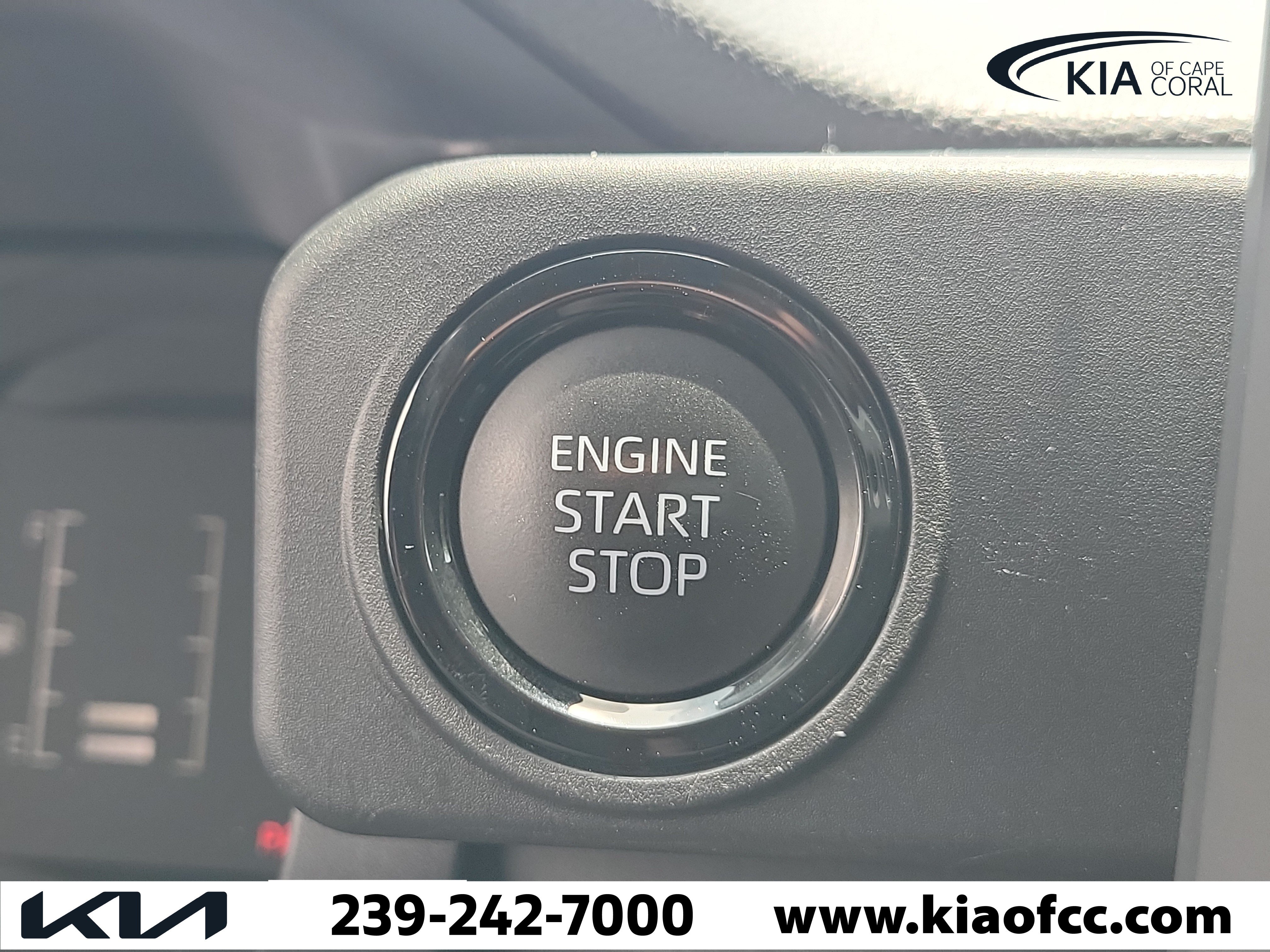 Used 2024 Toyota Tacoma SR5 AWD/4WD image 30