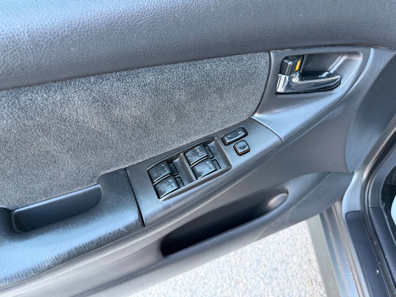 Used 2007 Toyota Corolla S image 11