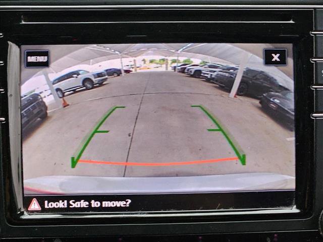 Used 2017 Volkswagen Passat 1.8T R-Line image 11