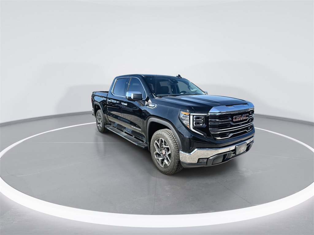New 2026 GMC Sierra 1500 SLT image 2